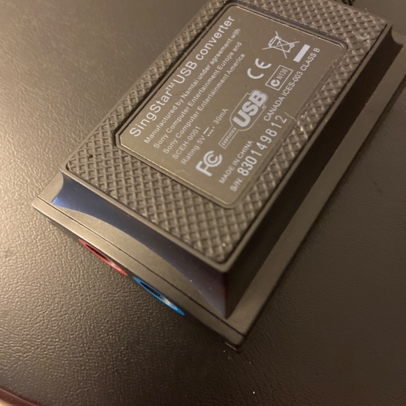 Singstar USB adapter, model SCEH-0001 - Picture 2 of 3